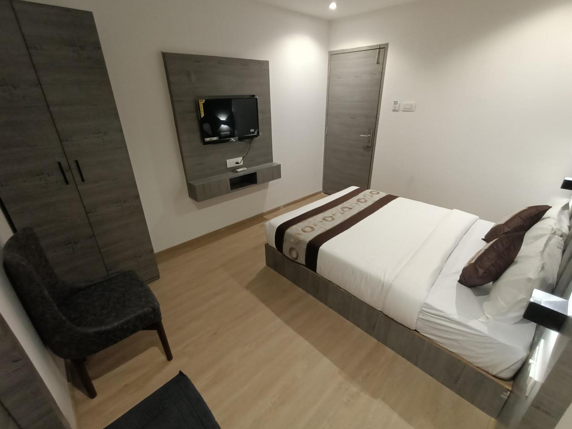 Hotel Beverly Palace Santacruz - Near Bkc - Mumbai Airport T1 Eksteriør billede