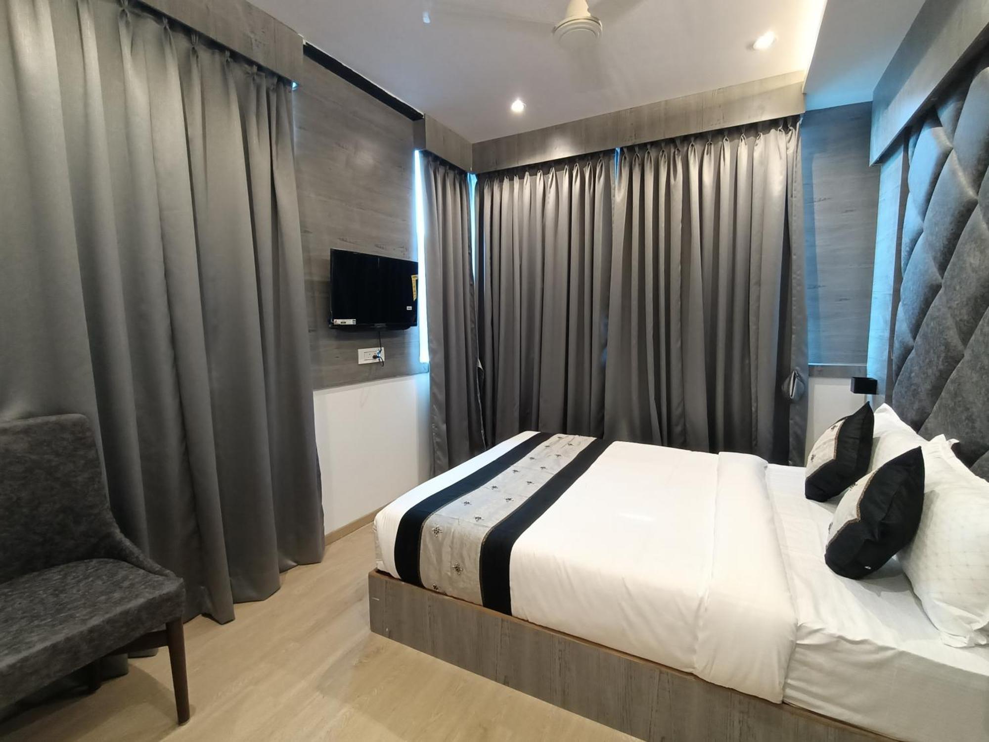 Hotel Beverly Palace Santacruz - Near Bkc - Mumbai Airport T1 Eksteriør billede