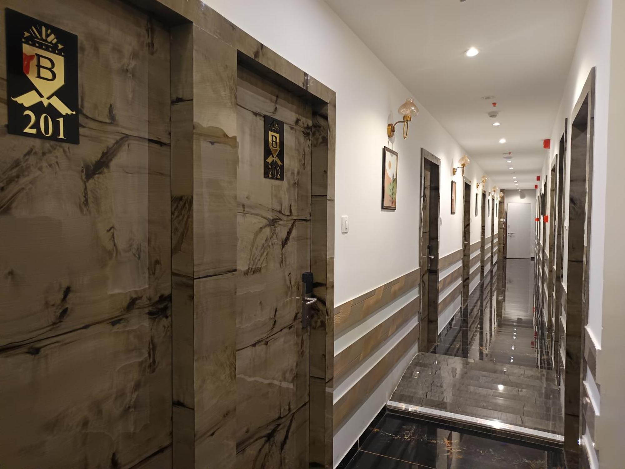Hotel Beverly Palace Santacruz - Near Bkc - Mumbai Airport T1 Eksteriør billede
