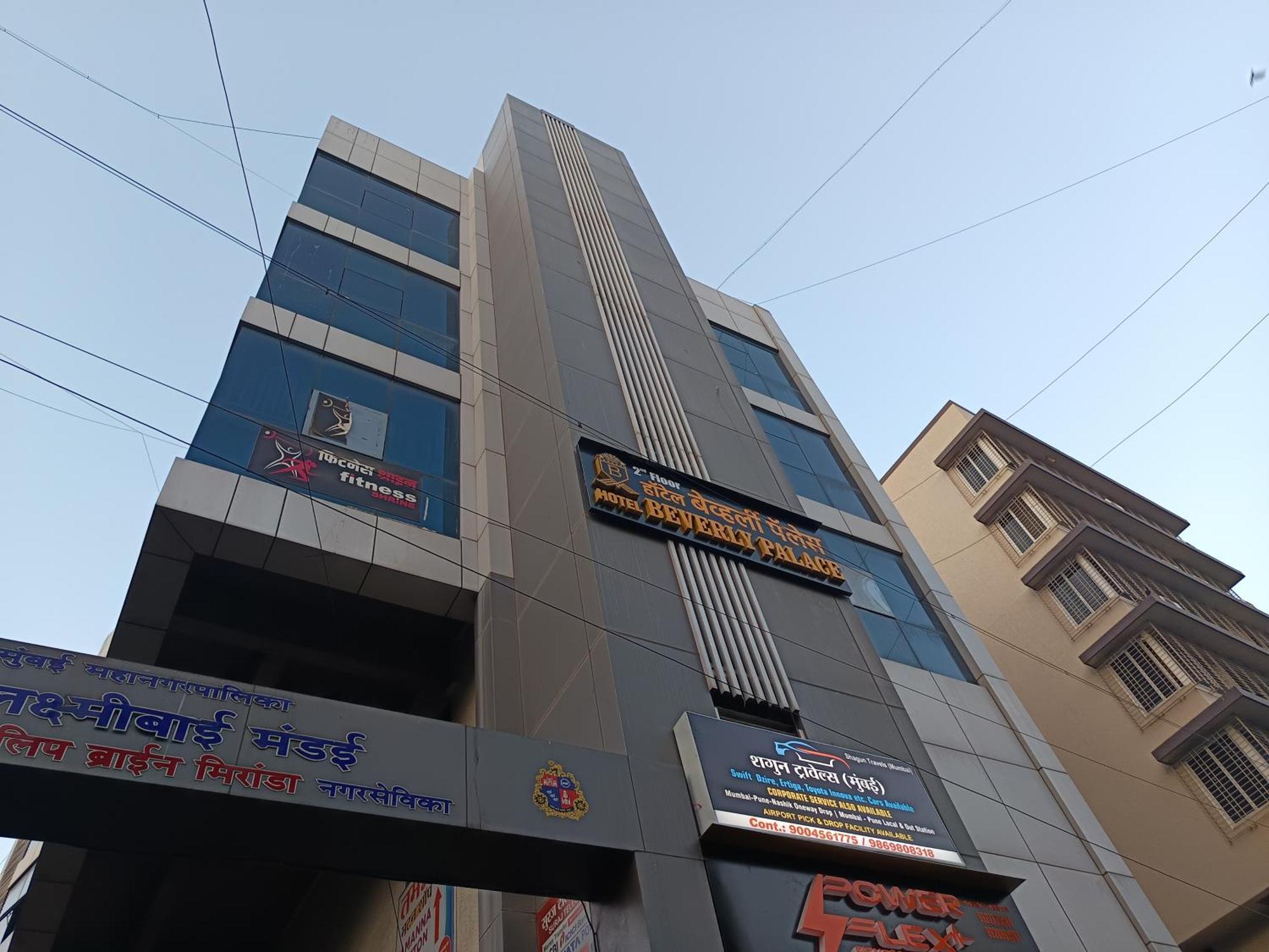 Hotel Beverly Palace Santacruz - Near Bkc - Mumbai Airport T1 Eksteriør billede